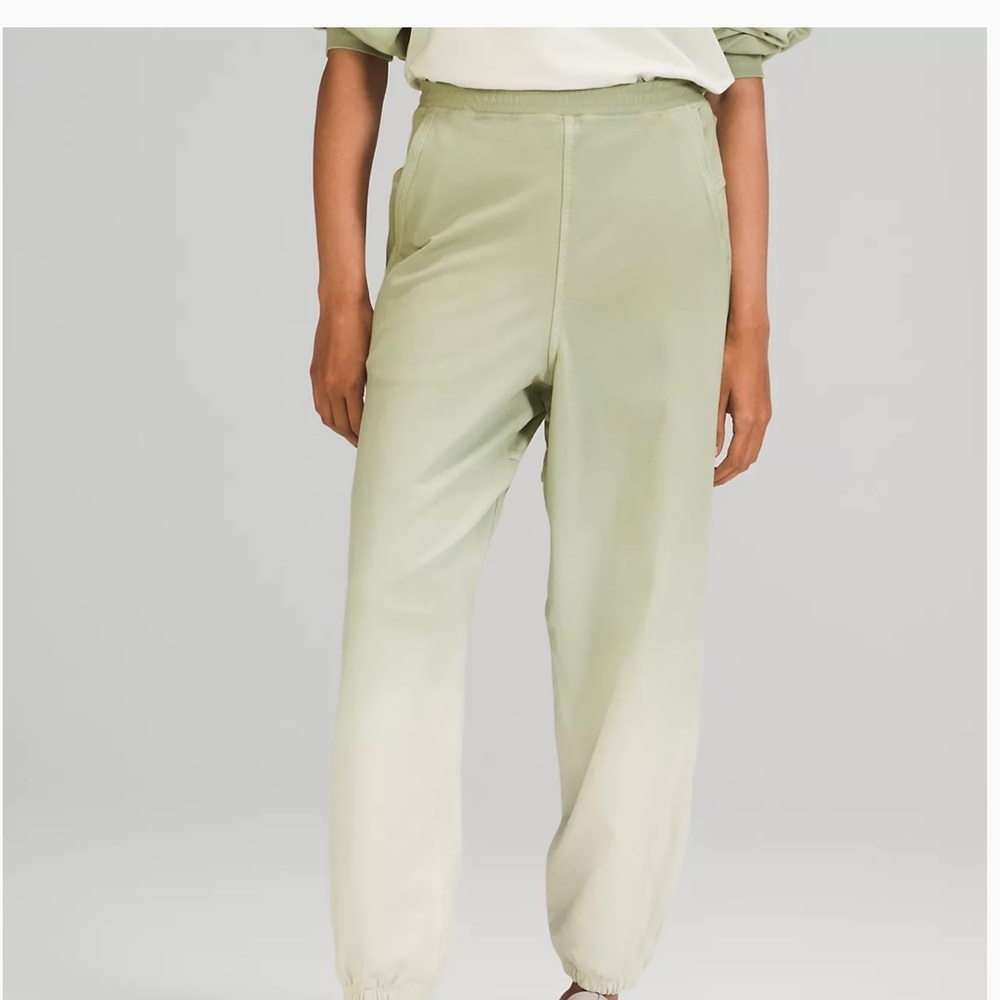Lululemon LA Super-High-Rise Jogger